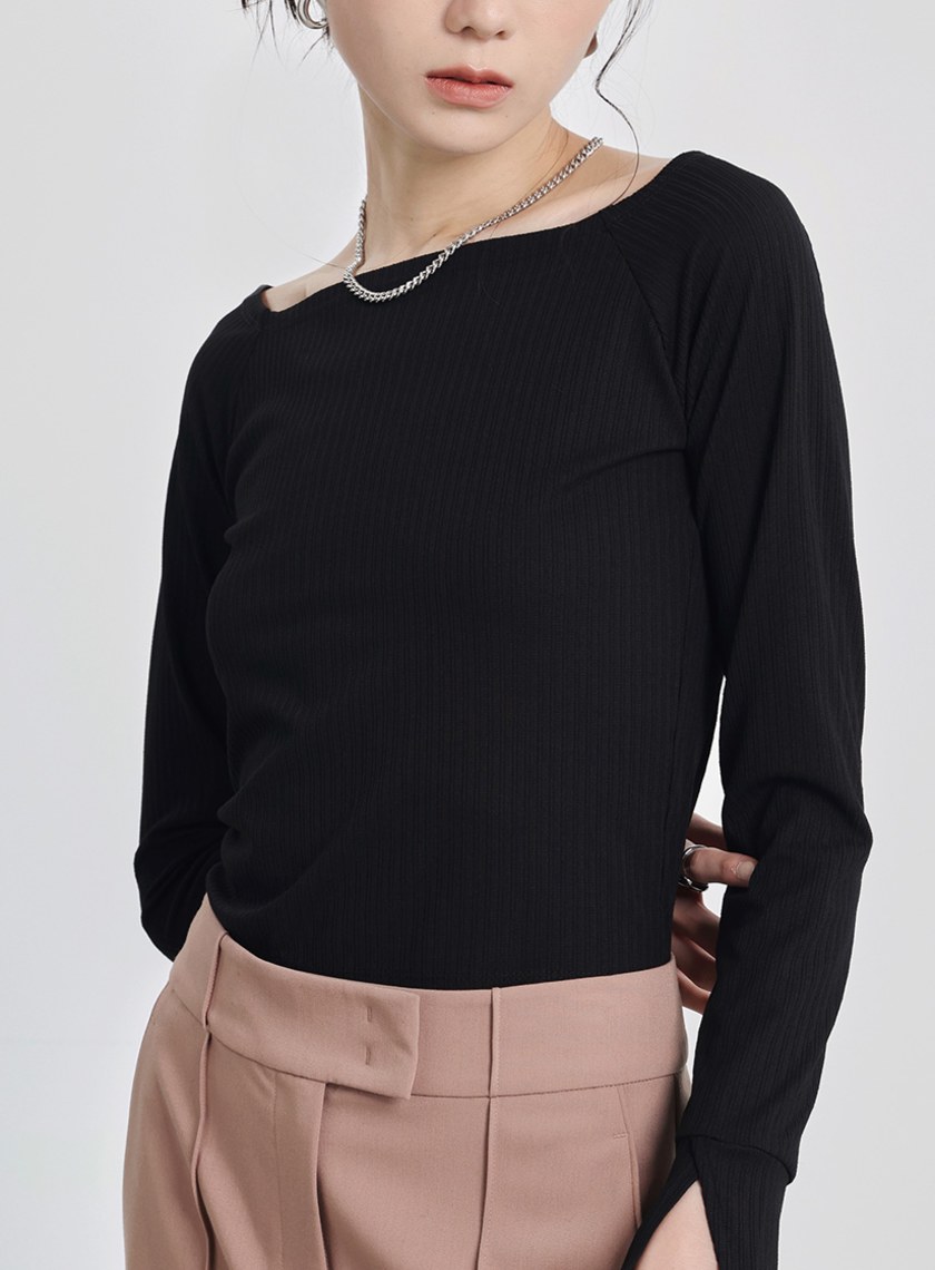 方領坑條合身針織上衣